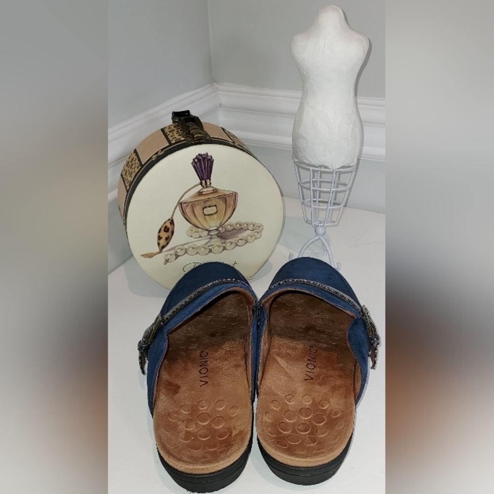 Vionic Blue Mule With Snake Print Strap - image 4